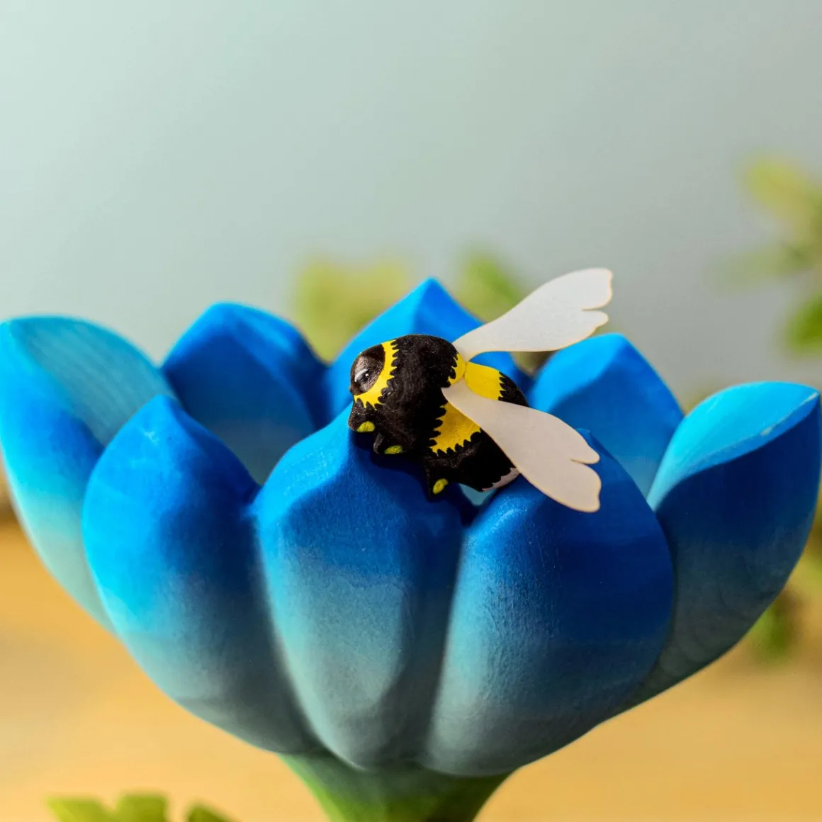 BumbuToys BumbleBee Hot
