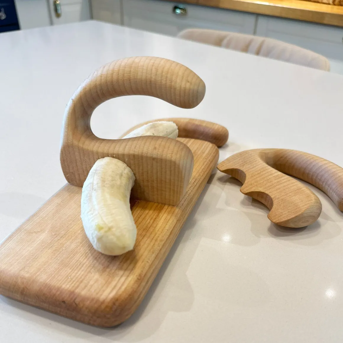 BumbuToys Chopper, Salad Spatula and Cutting Board SET Clearance
