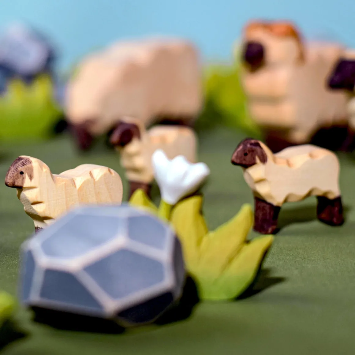 BumbuToys Lamb Running New