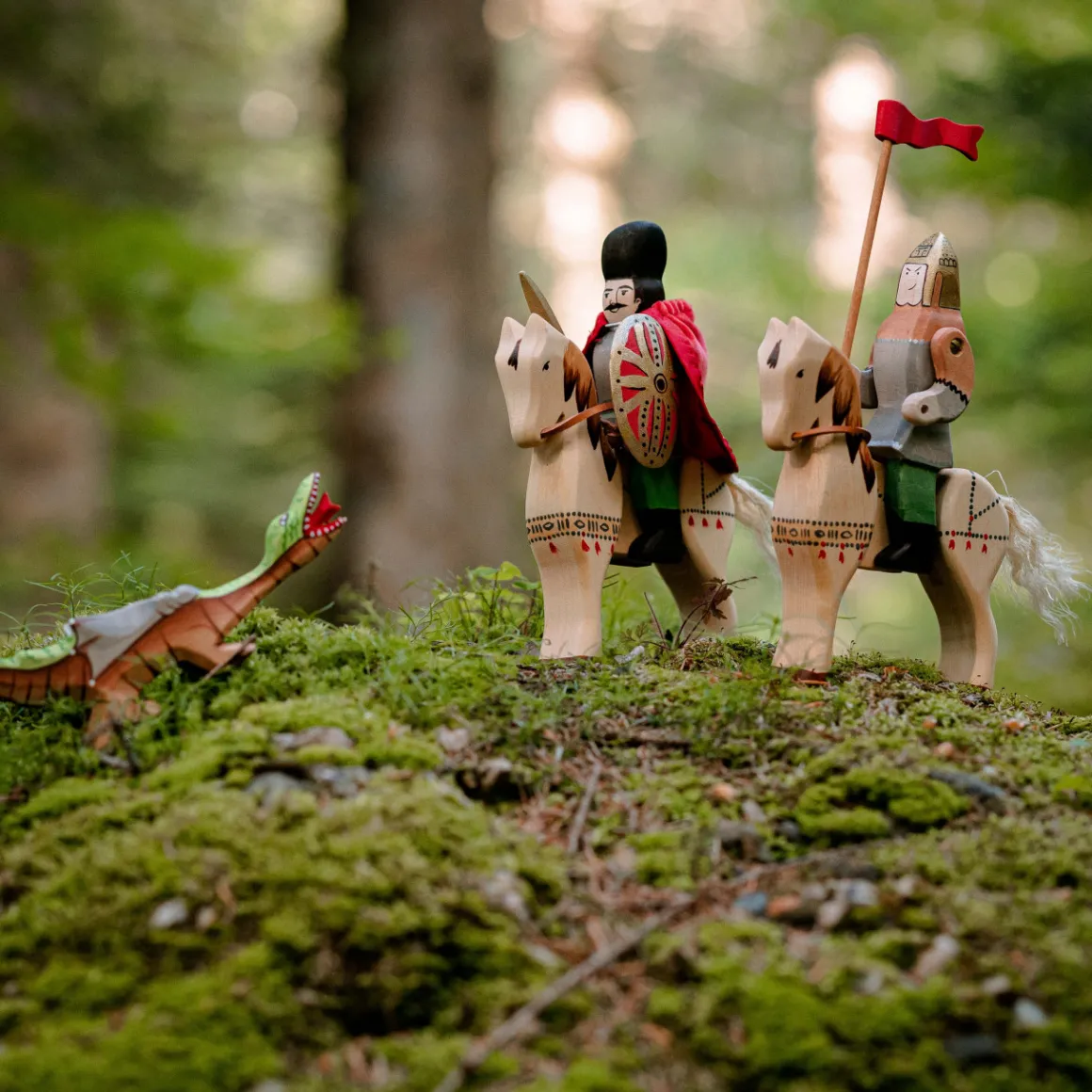 BumbuToys Michael The Great With Sword, Shield and Cape SET Hot