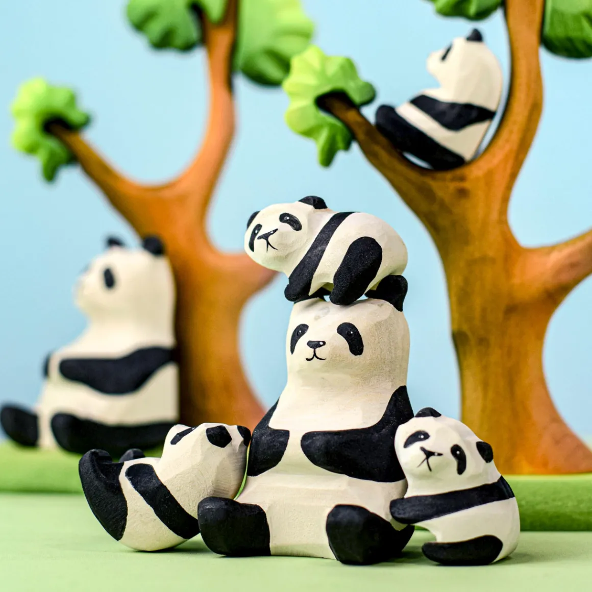 BumbuToys Panda Bear Outlet