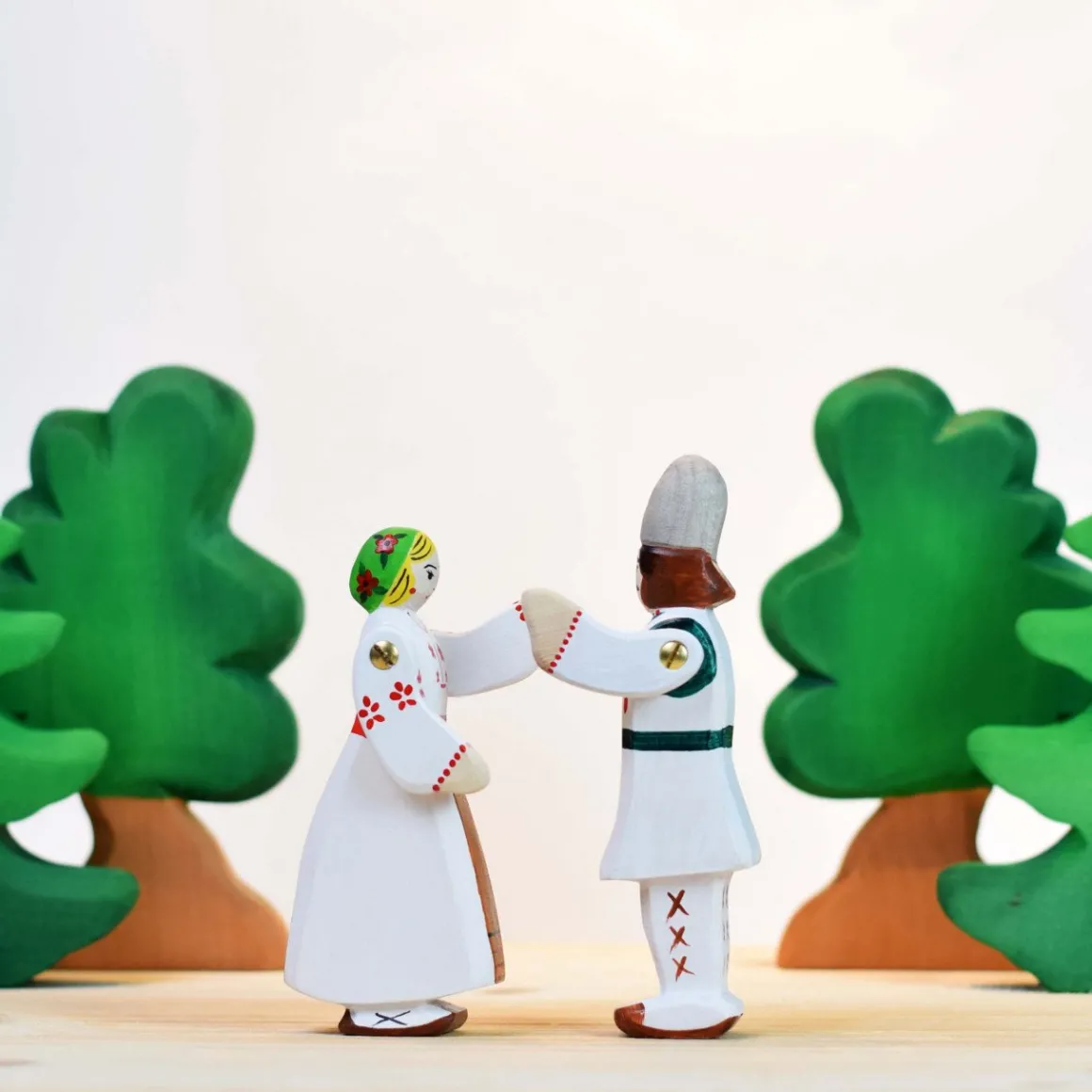 BumbuToys Peasant Woman Discount