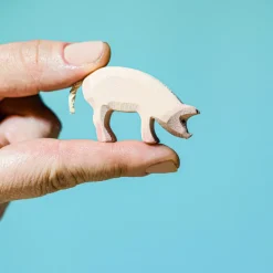 BumbuToys Piglet Eating Outlet