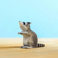 BumbuToys Raccoon Sitting Fashion