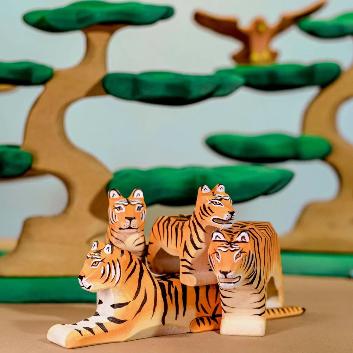 BumbuToys Tiger Standing Best