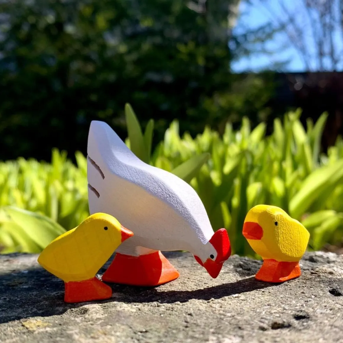 BumbuToys White Hen New