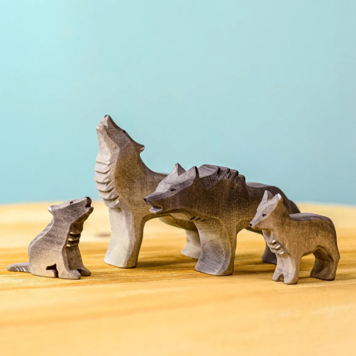 BumbuToys Wolf Cub Online